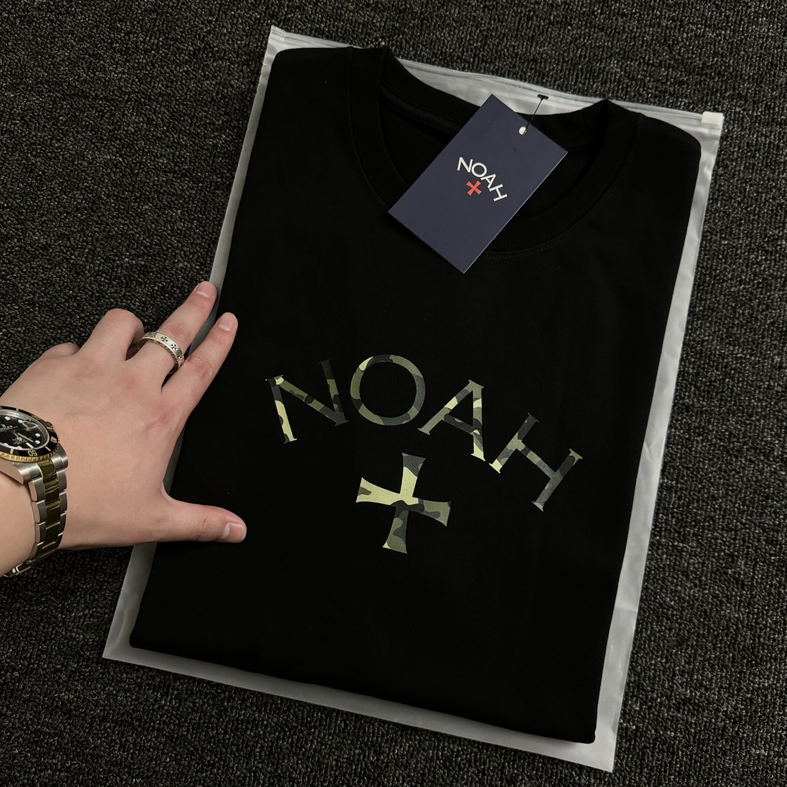 Noah Camouflage Cross Tee