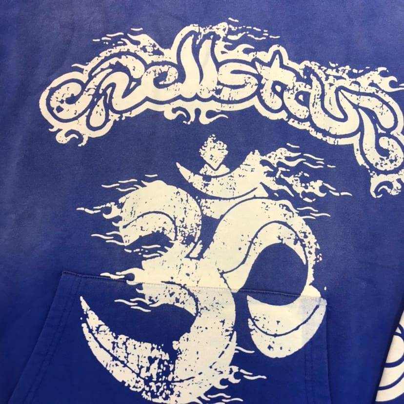 H*lst*r studios retro washed hooded sweater