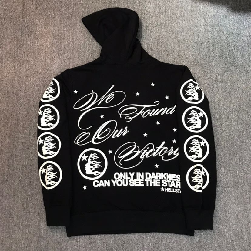 H*lst*r flame red hooded sweater