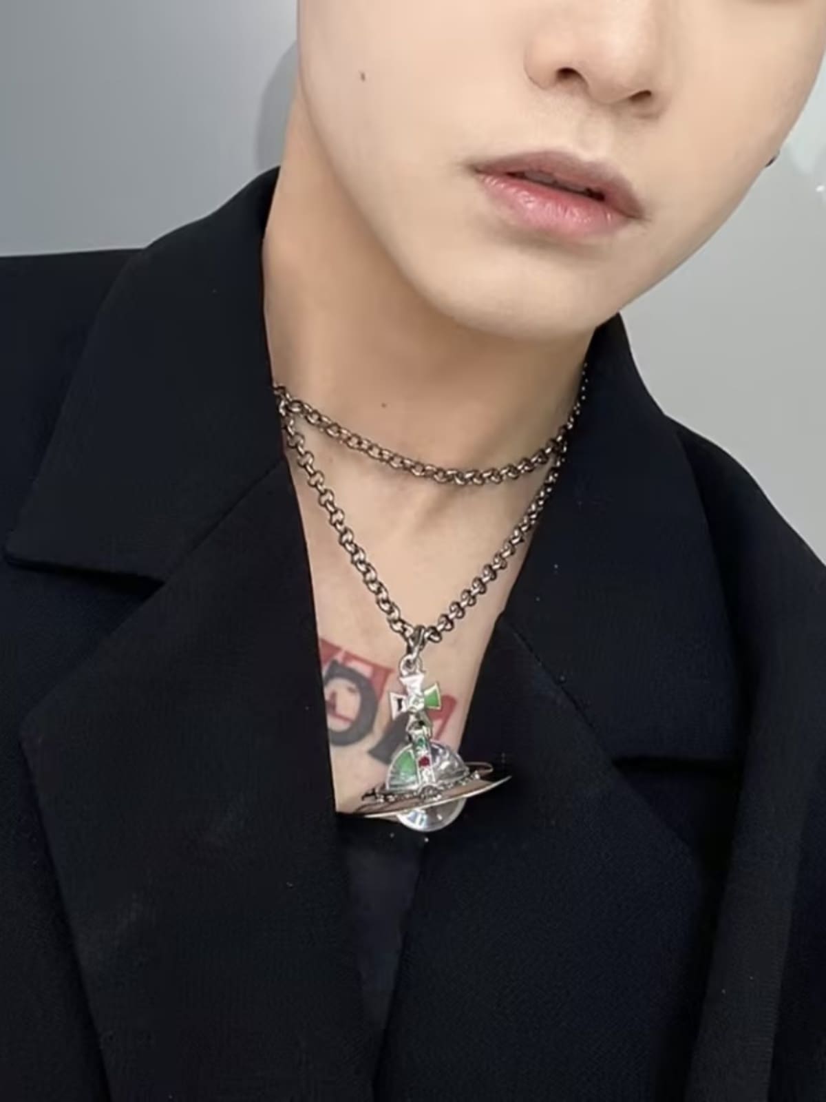 Vivienne Westwood Saturn Large Three-Dimensional Planet Necklace Classic Style