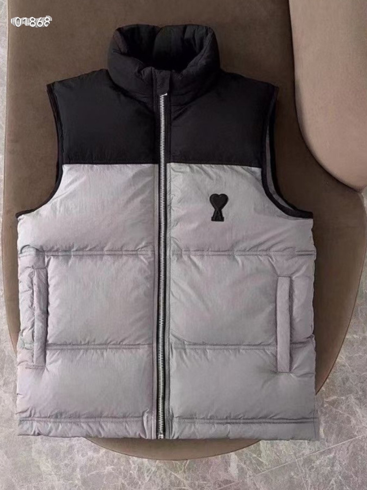 90 white duck down 2023 new ami vest love down jacket men’s and women’s black and white loose autumn and winter warm coat